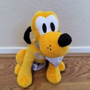 Disney 100 Years Celebration Pluto Plush Theme Park 100 Collar 15in Collectible